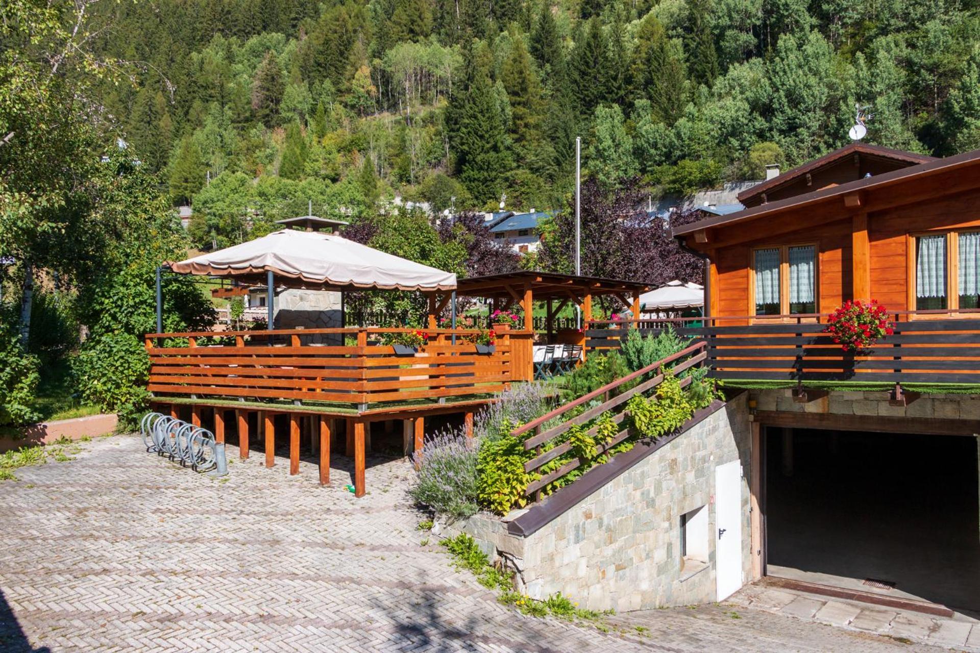 Hotel La Val Isolaccia Exterior foto
